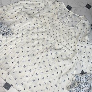 Lk NEW OLD NAVY BEAUTIFUL SMOCKED A LINE TOP BLOUSE SHIRT FLOWY LIGHT